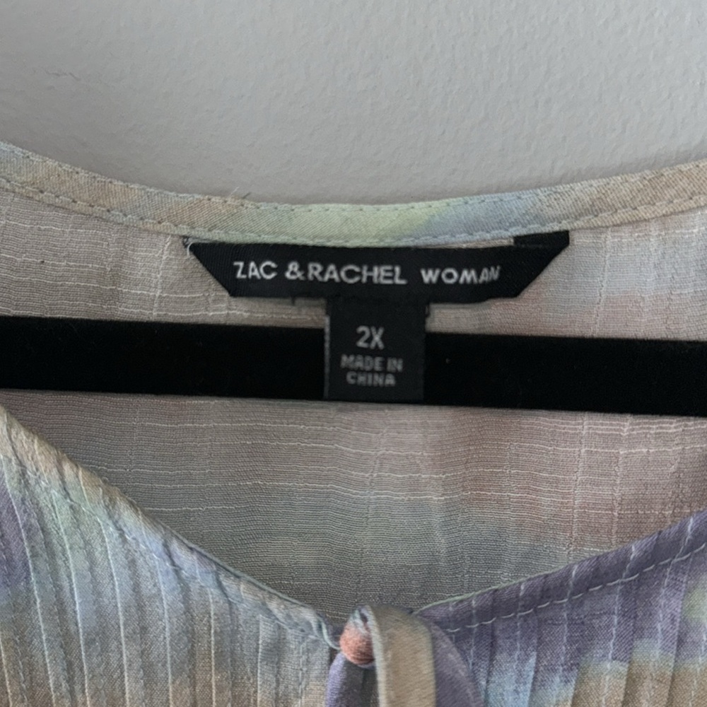 Zac & Rachel Plus Printed Slub Top NWT - Picture 5 of 7